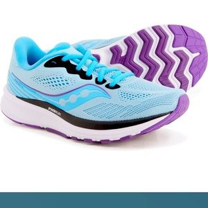 Saucony Ride 14 Sneakers for women (color: “powder/concord”) size 6.5